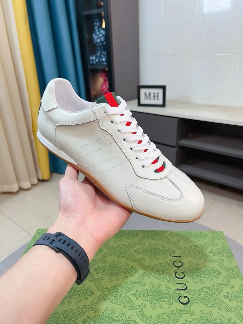 Men's shoes 💰458🌹🌹[GUCCI] Gucci's new lace-up casual men's shoes are on the market first, and the materials and workmanship are superior to all versions on the market. The highest quality shipped first-layer cowhide with imported original perforated materials➕Genuine leather lining, privately molded soft outsole, high foot comfort, imported special materials highlight the brand's unique charm, high-end customization 38-44